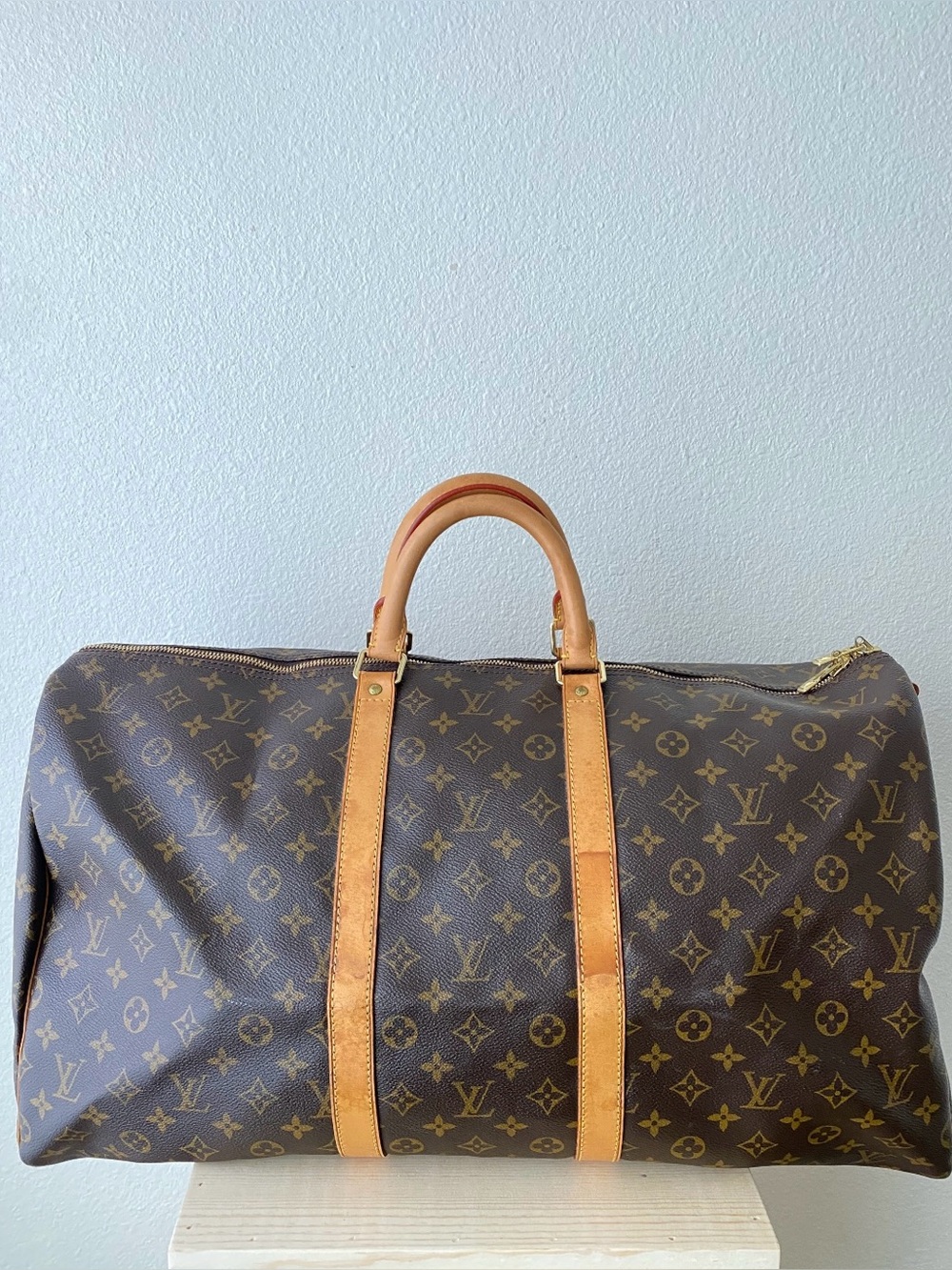 Louis Vuitton Monogram Canvas Keepall 55, Strap and key/padlock - Picture 1 of 8
